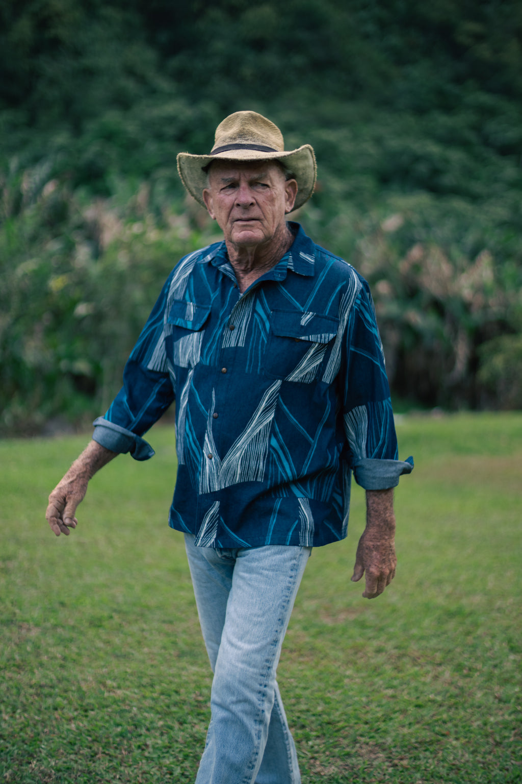Nā Kahawai o Waipi'o | Kāne Longsleeve Overshirt - indigo