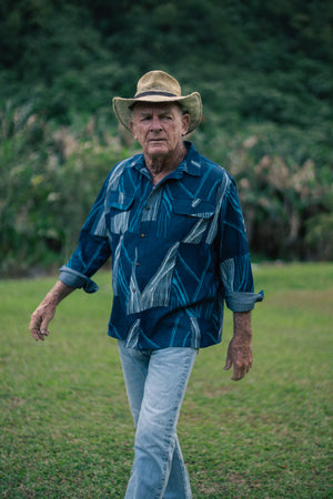 Nā Kahawai o Waipi'o | Kāne Longsleeve Overshirt - indigo