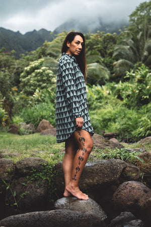 Kūlua | 'Ahukai - grayish green