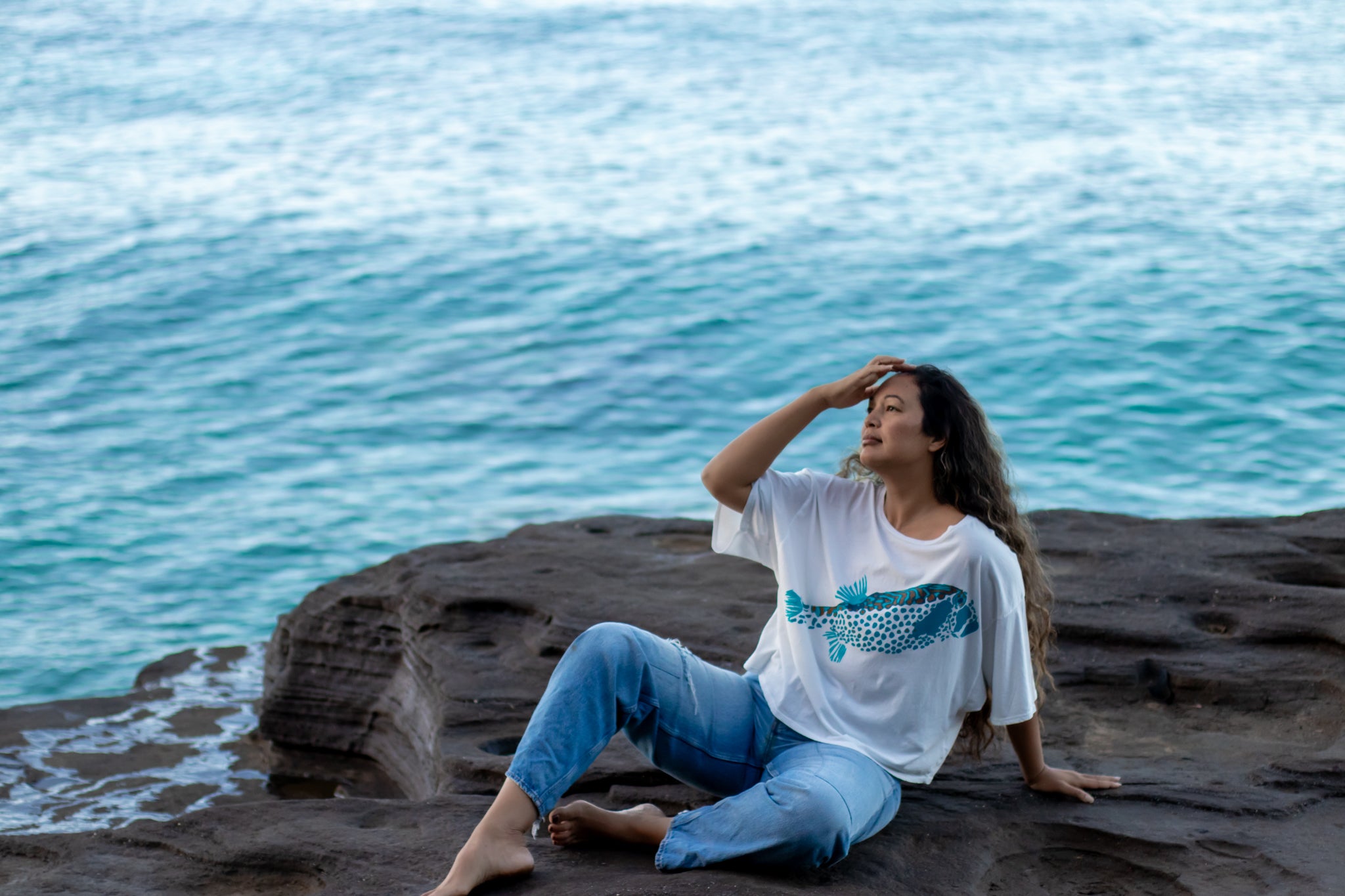 Moa + Hulumoa | Oversized wahine tee - white