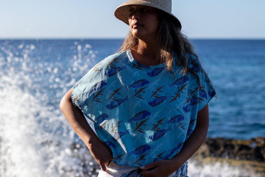 Moa + Hulumoa | Cropped Boxy Top - blue