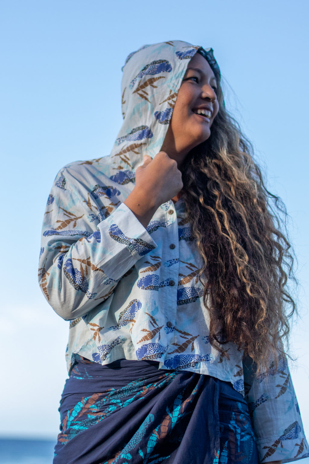 Moa + Hulumoa | Cropped Hoodie - blue
