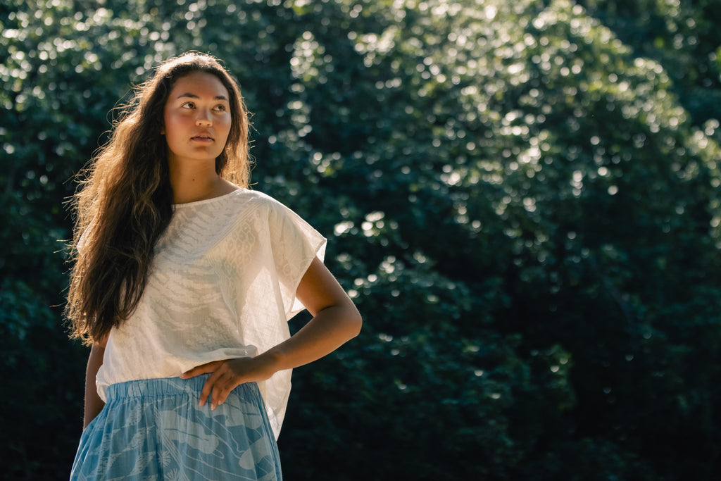 Hālanalana | Boxy Top - white