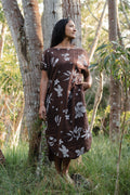 ʻIliahi | Linen Cinched Sleeve Maxi Dress - brown