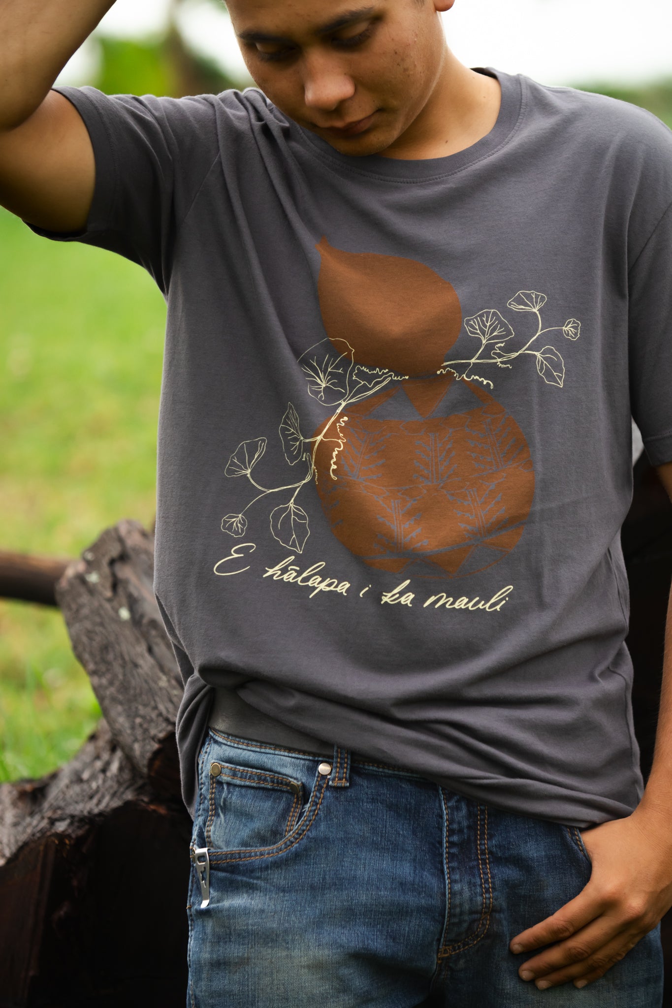 Ipu | Kāne Tee - charcoal