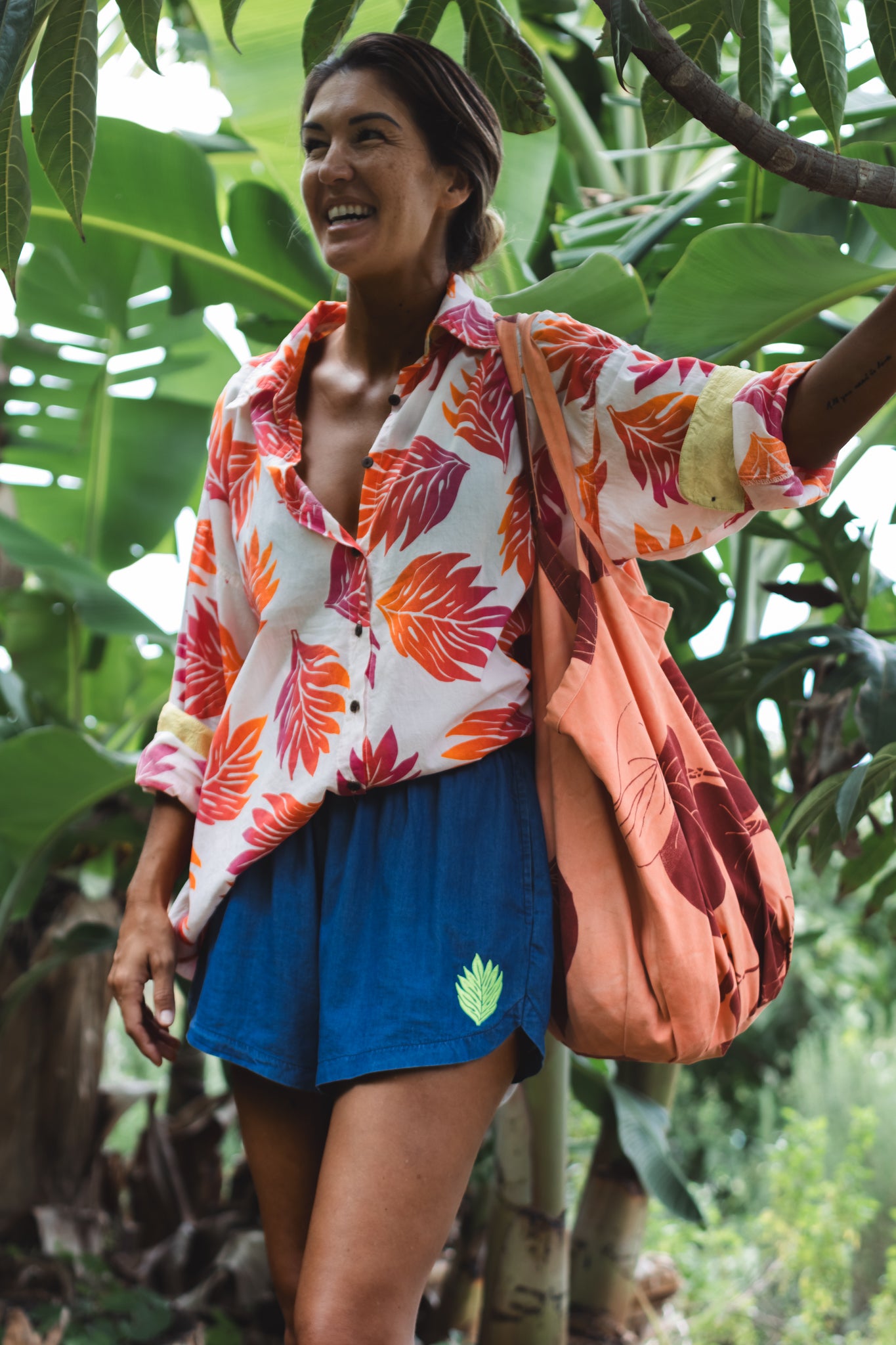 Lau ʻUlu | Button-down Cover-Up - white