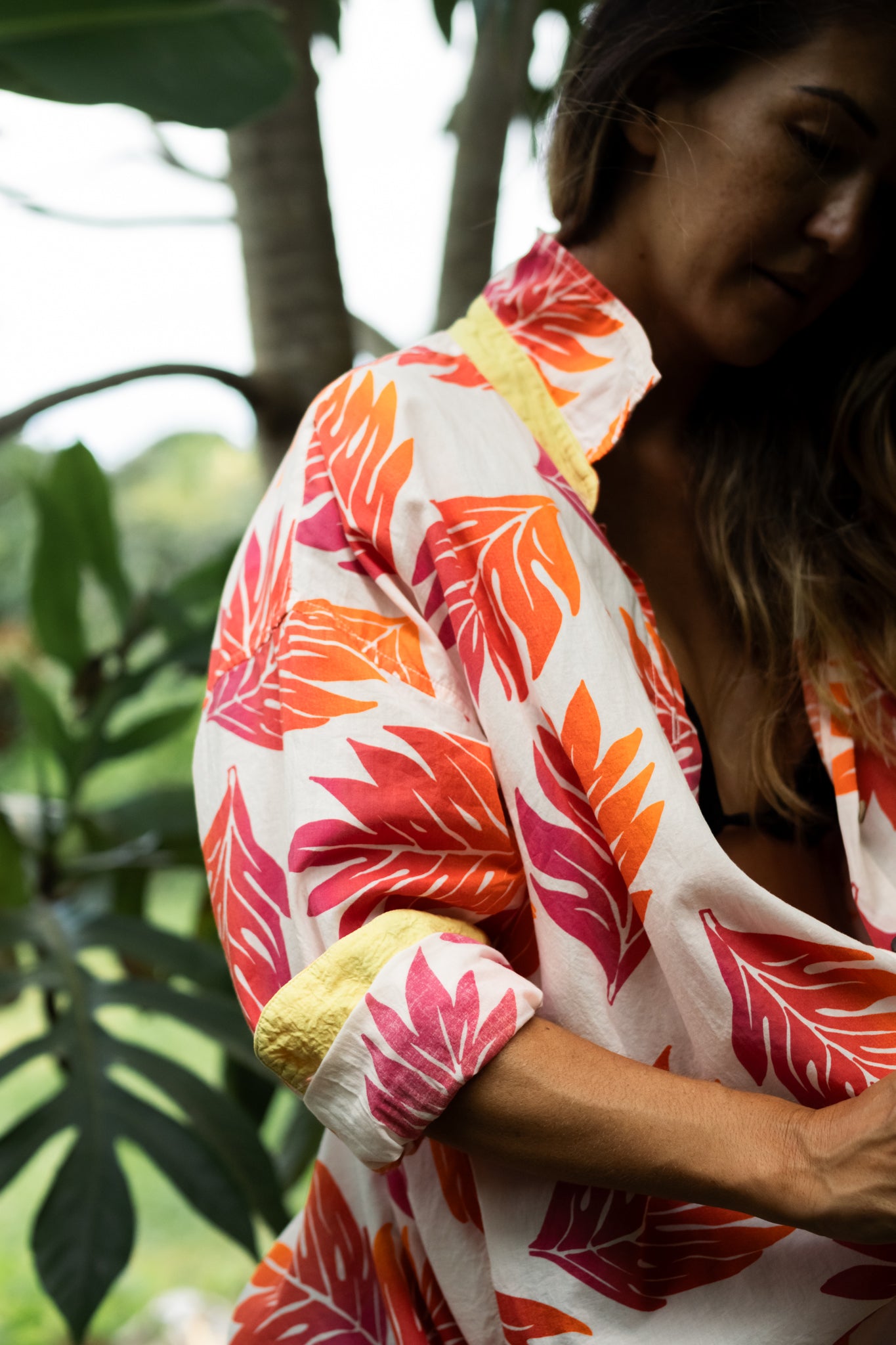 Lau ʻUlu | Button-down Cover-Up - white