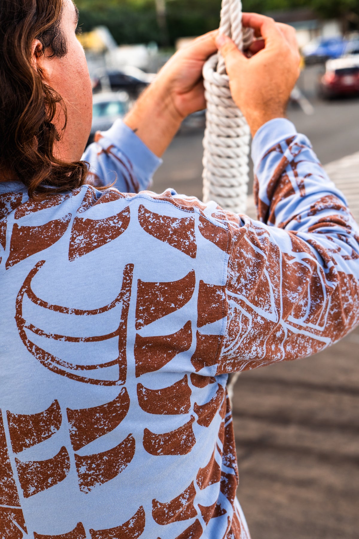 He Waʻa He Moku | Kāne Longsleeve Tee - periwinkle